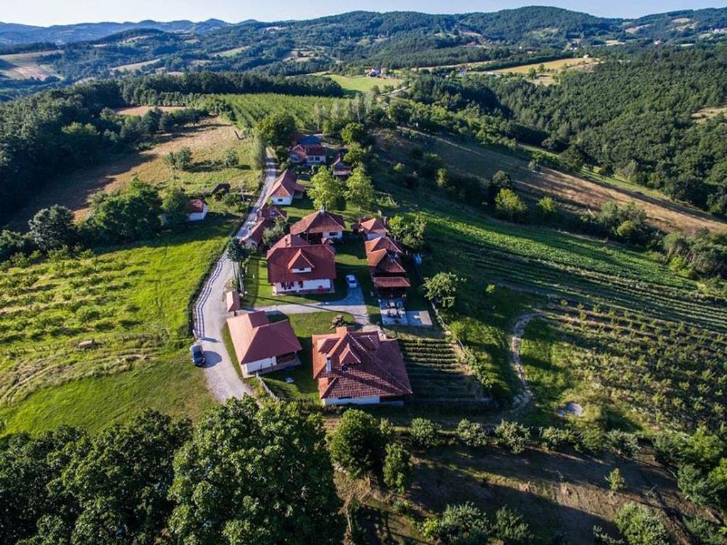 Etno Selo Rajski Konaci Leusici Экстерьер фото
